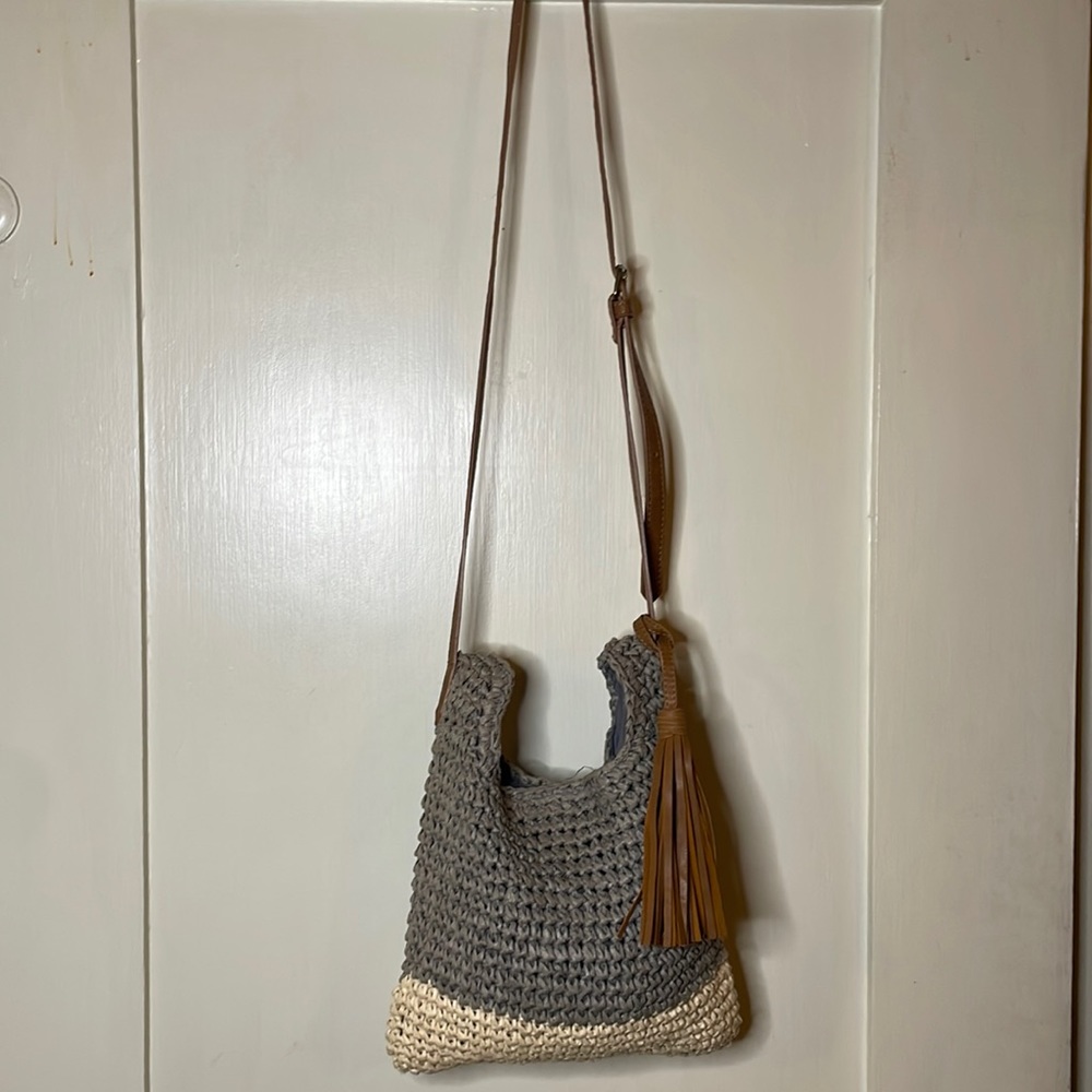 💥 2/$20 EUC Straw Colorblock Crossbody